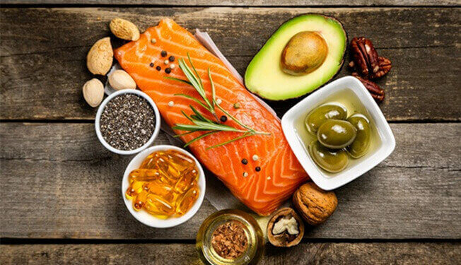 Axit béo omega-3 được tìm thấy trong cá có thể làm giảm nguy cơ thoái hóa điểm vàng